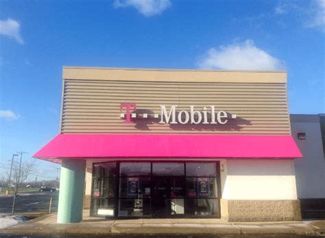 directions to the nearest t-mobile store|More.